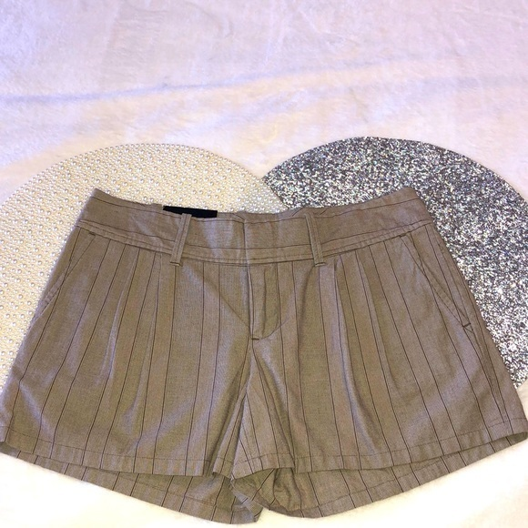 Banana Republic Martin Fit‎ Grey Shorts - Picture 1 of 6
